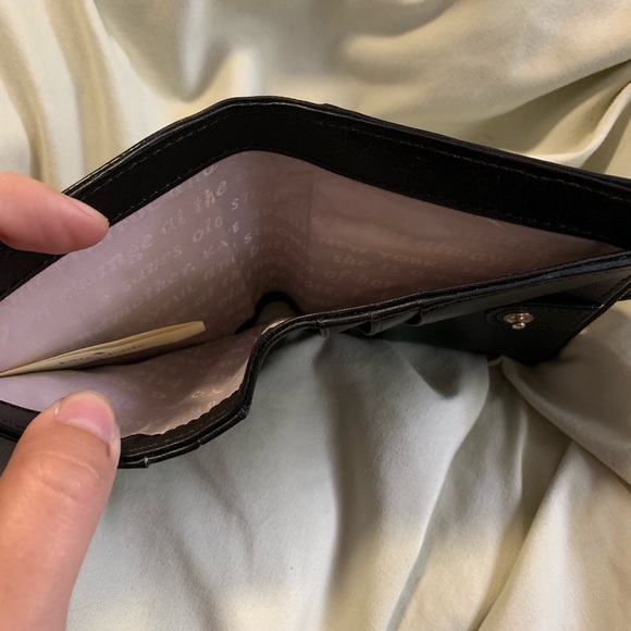 Kate spade bifold wallet - Picture 4 of 6
